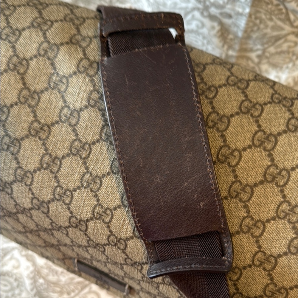 Gucci Supreme Canvas Diaper Bag - Picture 14 of 15